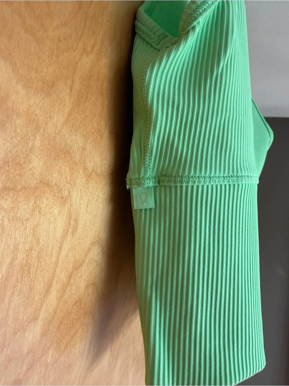 lululemon athletica Ribbed V-Neck Crop Tank - Light Green